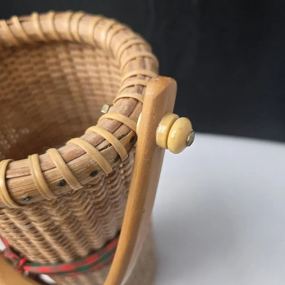 Vintage Nantucket Lightship Style Woven Wine Basket Carrier Cylinder Vase 11